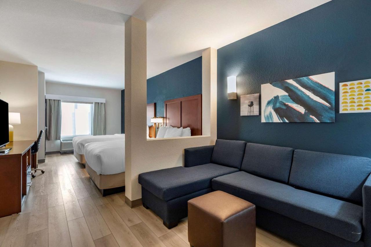Comfort Inn & Suites Bennett Strasburg Экстерьер фото